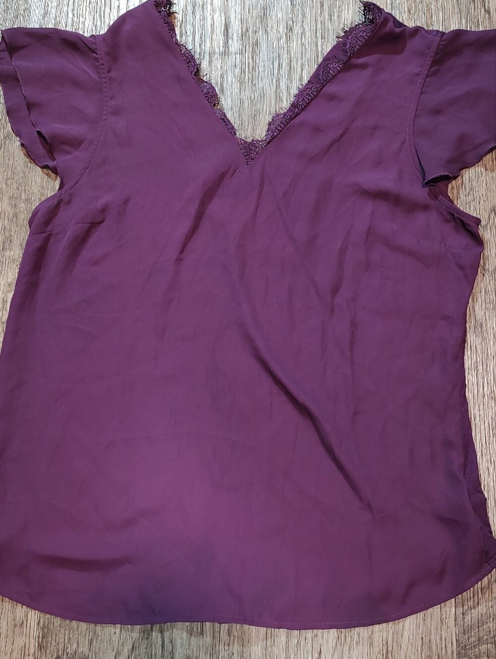 Fortune+Ivy Women's Plum Lace-Trim V-Neck Top Size M